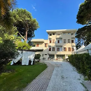 La Tavernetta Dei Ronchi 3* Marina di Massa